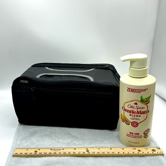 Old Spice Gentleman’s Blend-Body & Face Wash with Dopp AXE Bag-Lot of 2 Items - Picture 1 of 11